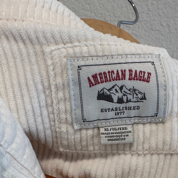 American eagle Oversized Corduroy Cream Button-Up Shirt - Picture 8 of 12